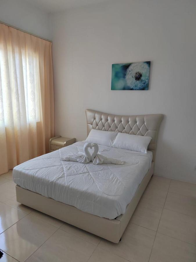 Chung cư 78 m² 3 phòng ngủ, 2 phòng tắm riêng ở Kuah Ngoại thất bức ảnh