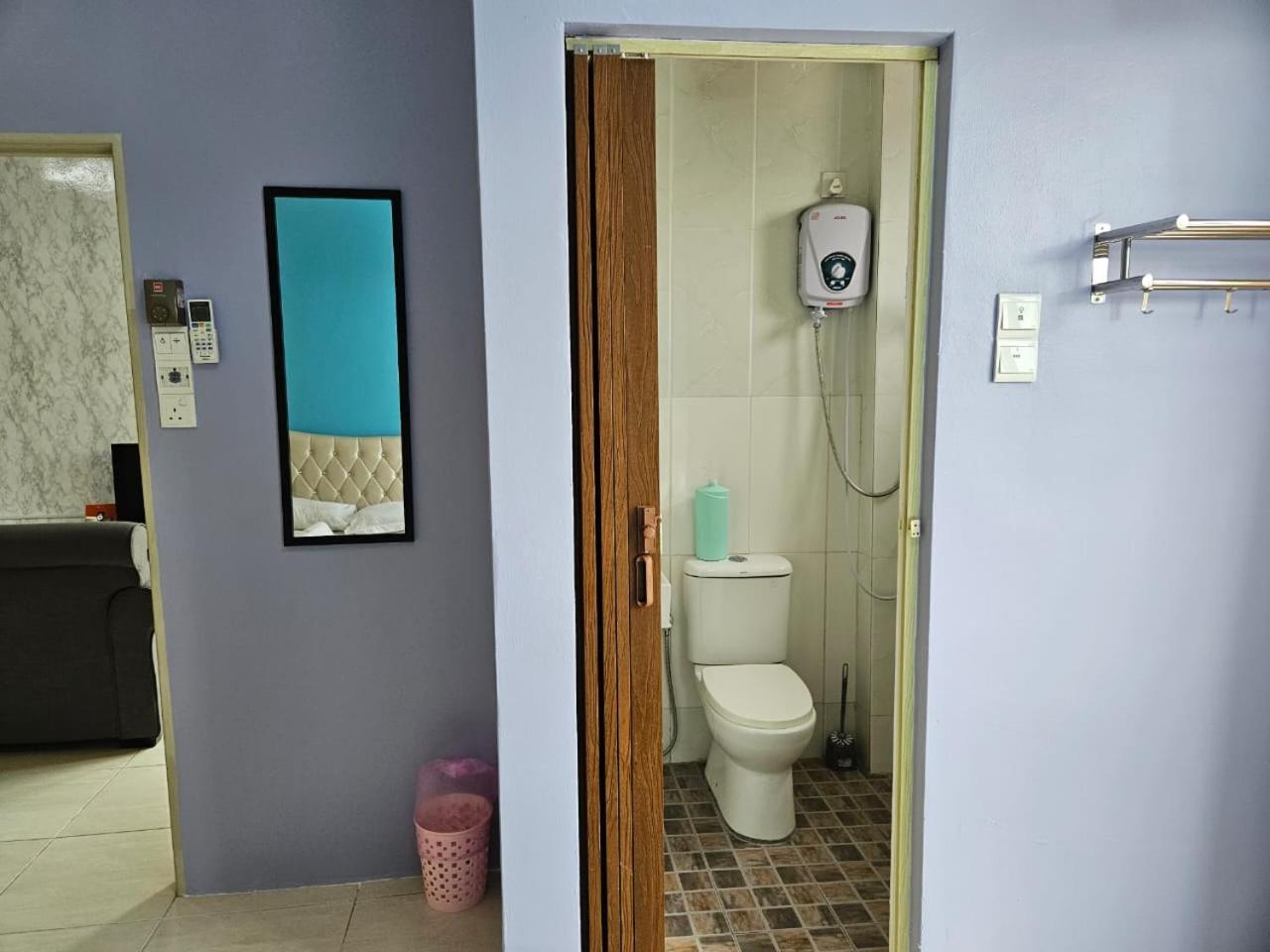 Chung cư 78 m² 3 phòng ngủ, 2 phòng tắm riêng ở Kuah Ngoại thất bức ảnh