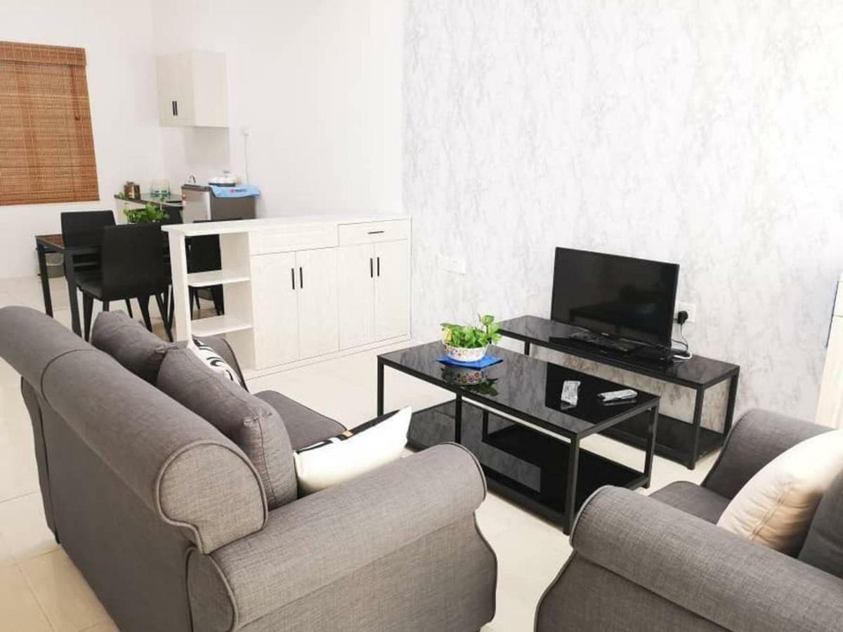 Chung cư 78 m² 3 phòng ngủ, 2 phòng tắm riêng ở Kuah Ngoại thất bức ảnh