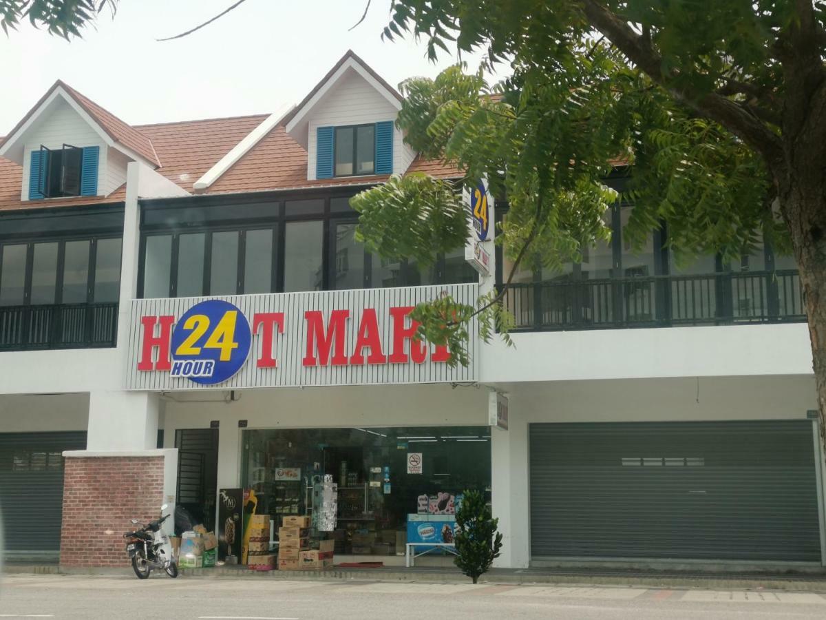 Chung cư 78 m² 3 phòng ngủ, 2 phòng tắm riêng ở Kuah Ngoại thất bức ảnh
