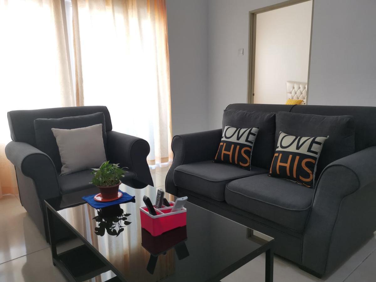 Chung cư 78 m² 3 phòng ngủ, 2 phòng tắm riêng ở Kuah Ngoại thất bức ảnh