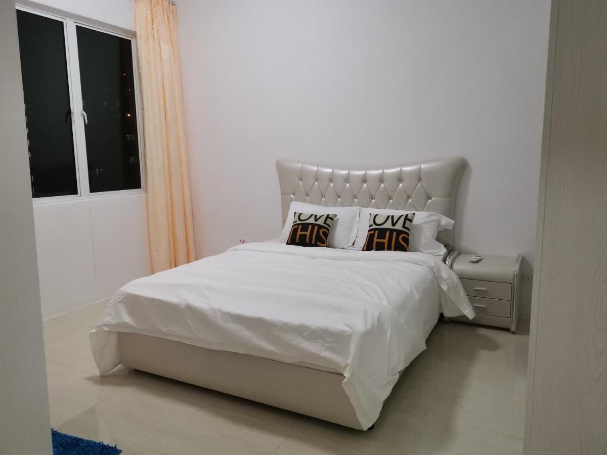 Chung cư 78 m² 3 phòng ngủ, 2 phòng tắm riêng ở Kuah Ngoại thất bức ảnh